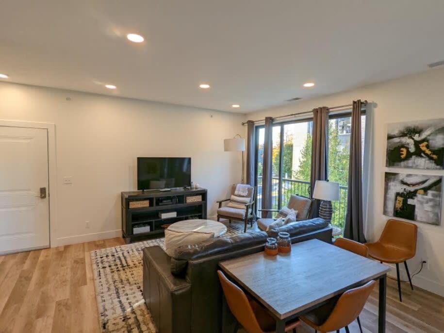 Location Location - Capri Condo 212 Τράβερς Σίτι Εξωτερικό φωτογραφία