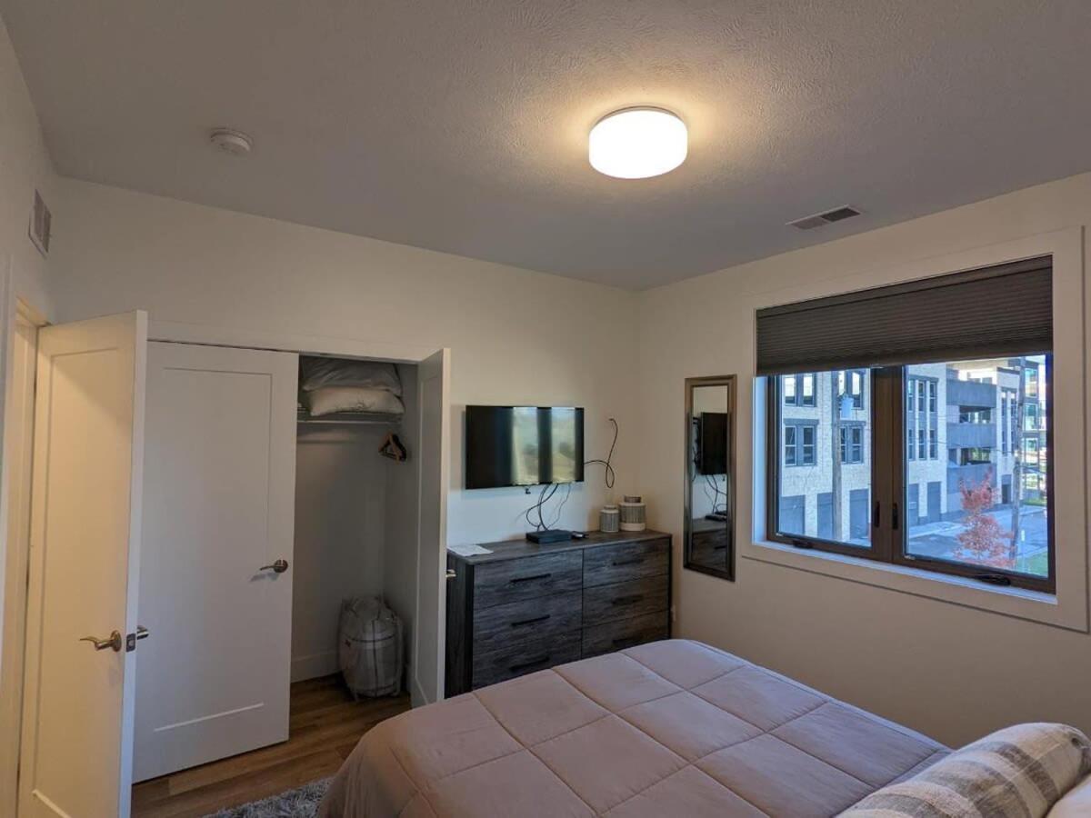 Location Location - Capri Condo 212 Τράβερς Σίτι Εξωτερικό φωτογραφία